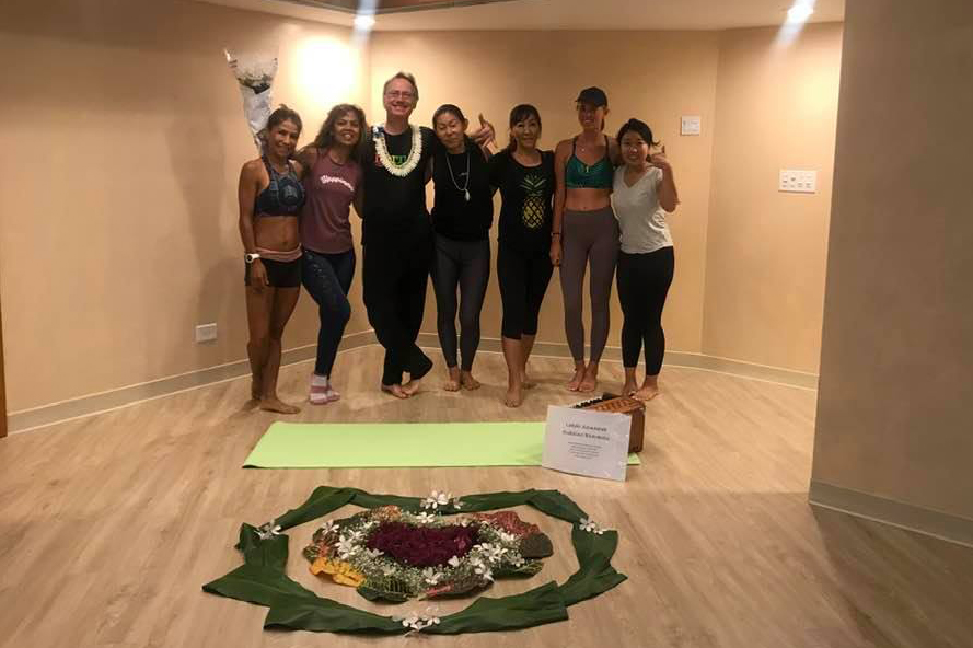 Waikiki Yoga Class